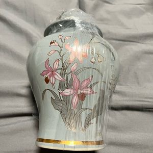 Japanese fine china vase